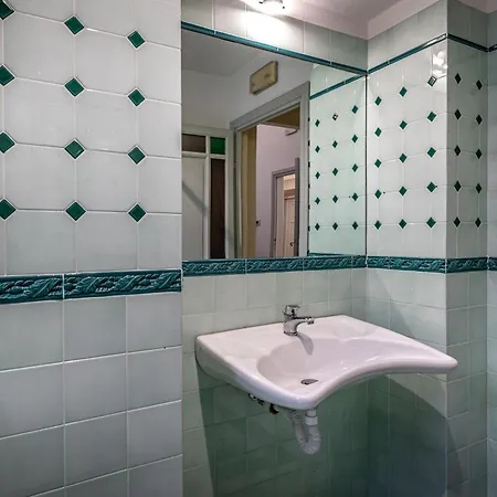 Yid Gramsci * פירנצה