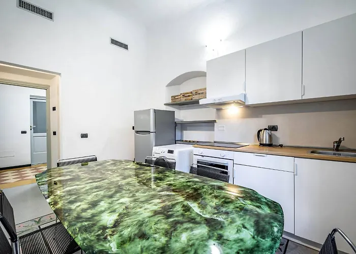 Yid Gramsci Apartament *